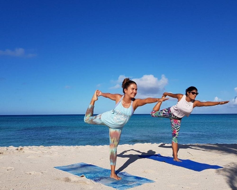 Dancers-Pose-Natarajasana-for-Advanced-Beach-Yoga.jpg