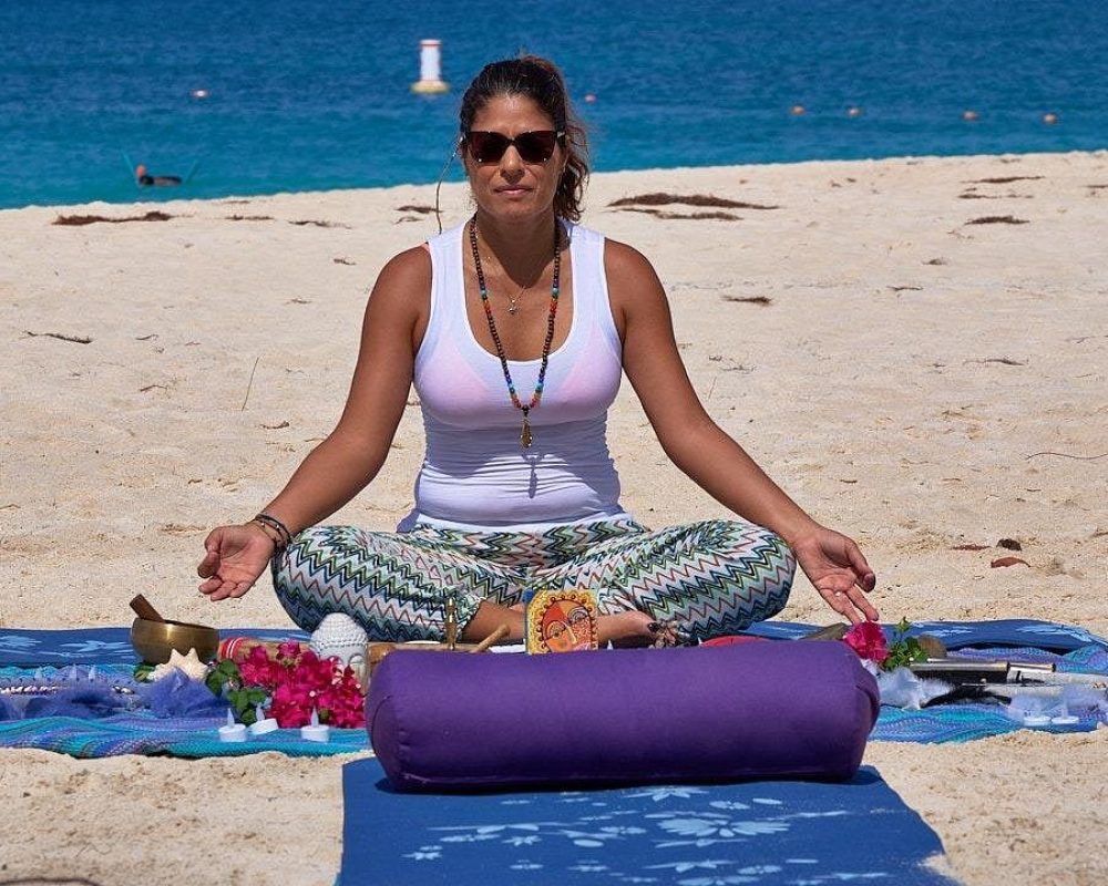 Sound-Healing-Meditation-at-Eagle-Beach.jpg