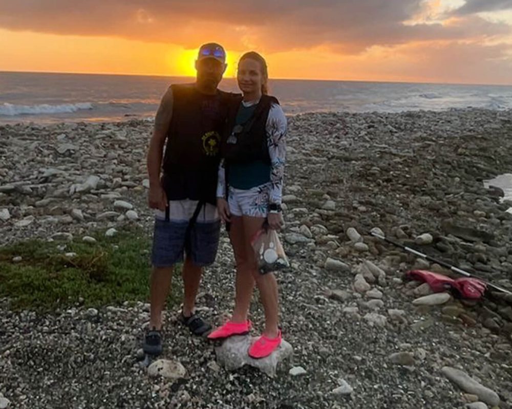 Small group kayaking adventure exploring Aruba’s southwest coast